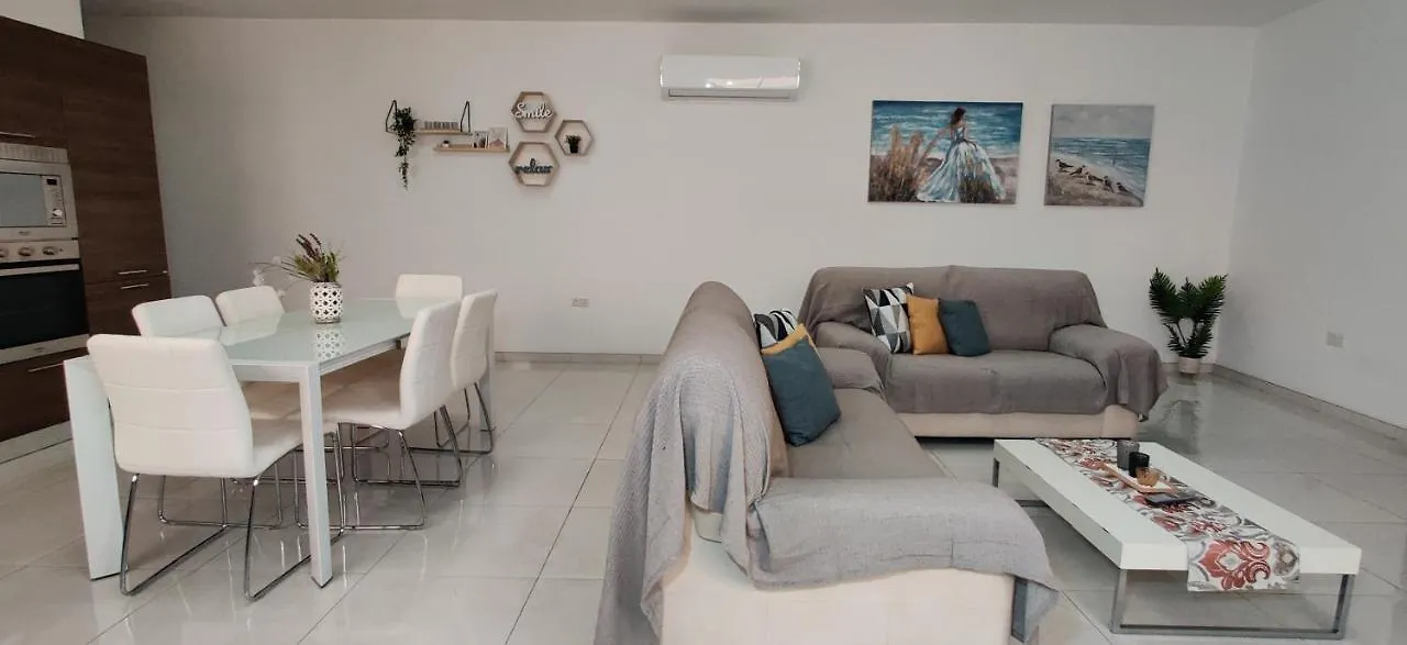 Lorenza Letting Maisonette Marsaxlokk